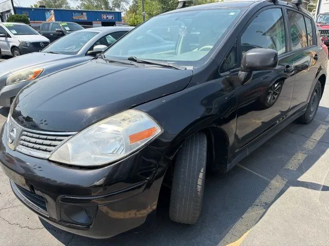 2011 Nissan Versa 1.8 S