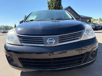 2011 Nissan Versa photo 6