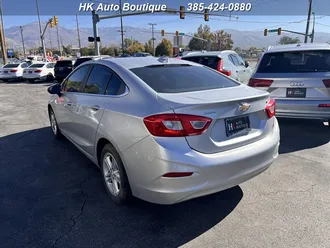 Cruze LT Auto 7