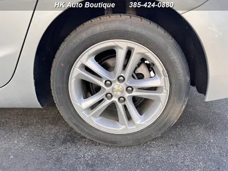 Cruze LT Auto 38