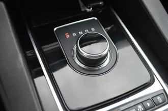F-Pace 11