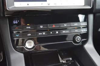 F-Pace 28