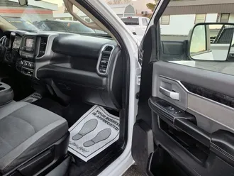2500 Crew Cab 32