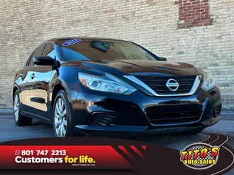 2017 Nissan Altima photo 2