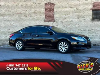 2017 Nissan Altima photo 3
