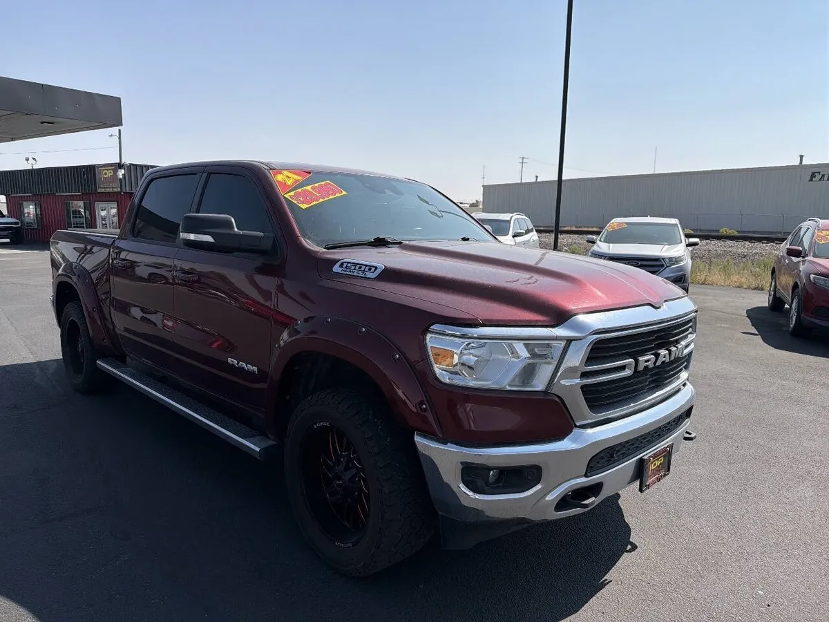 2021 RAM 1500 Lone Star 4x4 4dr Crew Cab 5.6 ft. SB Pickup