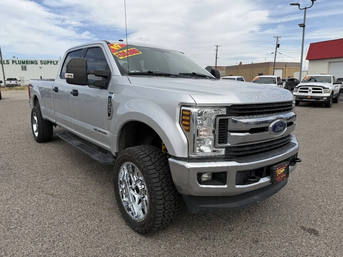 2019 Ford F-250 Super Duty XLT 4x4 4dr Crew Cab 8 ft. LB Pickup