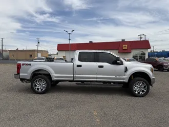 2019 Ford F-250 Super Duty photo 2