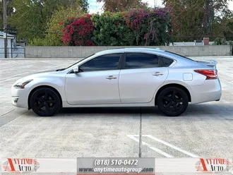 Altima 3.5 SV 4