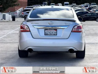 Altima 3.5 SV 6