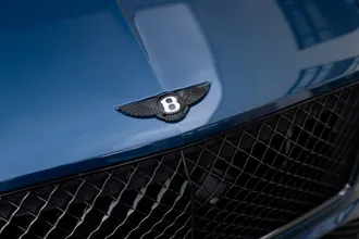 2026 Bentley Bentayga photo 7