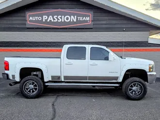 2010 Chevrolet Silverado 2500 HD Crew Cab photo 6