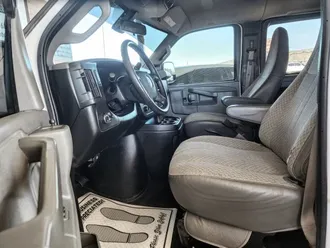 Express 3500 Passenger 26