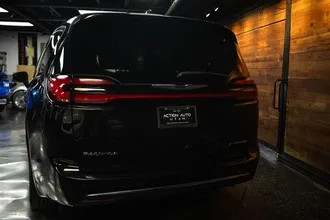 2023 CHRYSLER PACIFICA photo 6