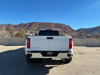 2025 Chevrolet Silverado 3500HD photo 7