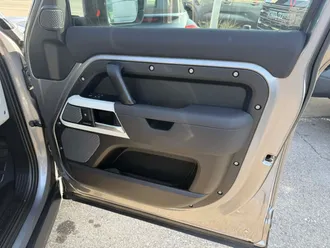 Defender 23
