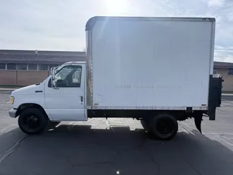 Econoline Commercial Cutaway 2