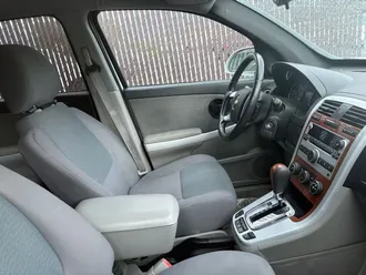 2008 Chevrolet Equinox photo 3