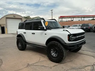2023 Ford Bronco Wildtrak Advanced photo 3
