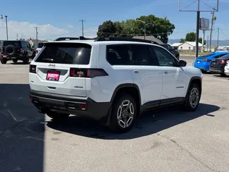 2026 Jeep Cherokee photo 6