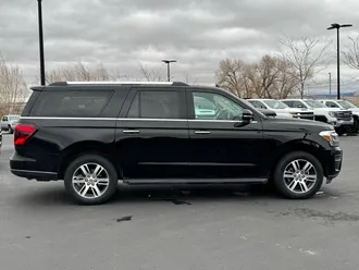 Expedition Max 8