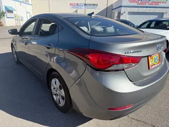 Elantra 4