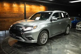 2022 MITSUBISHI OUTLANDER PHEV photo 2