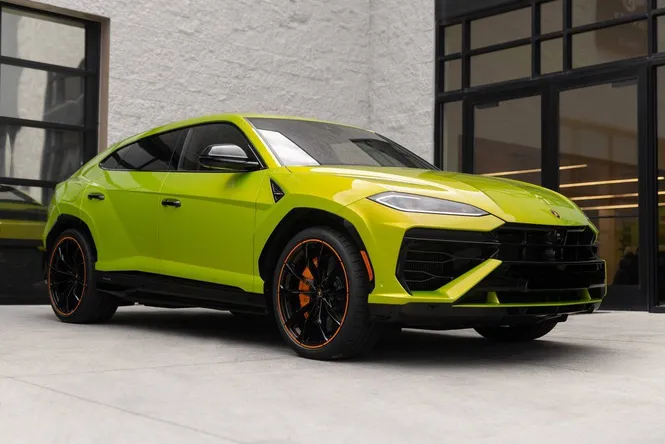 2025 Lamborghini Urus