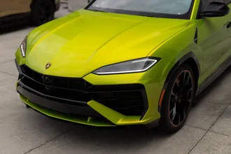 2025 Lamborghini Urus photo 5
