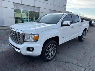 2019 GMC Canyon photo 2