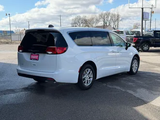 2026 Chrysler Voyager photo 7