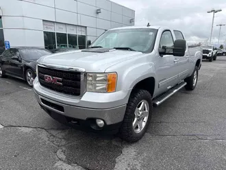 2011 GMC Sierra 2500HD photo 2