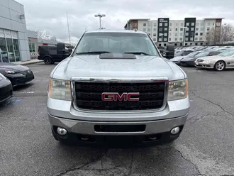 2011 GMC Sierra 2500HD photo 3