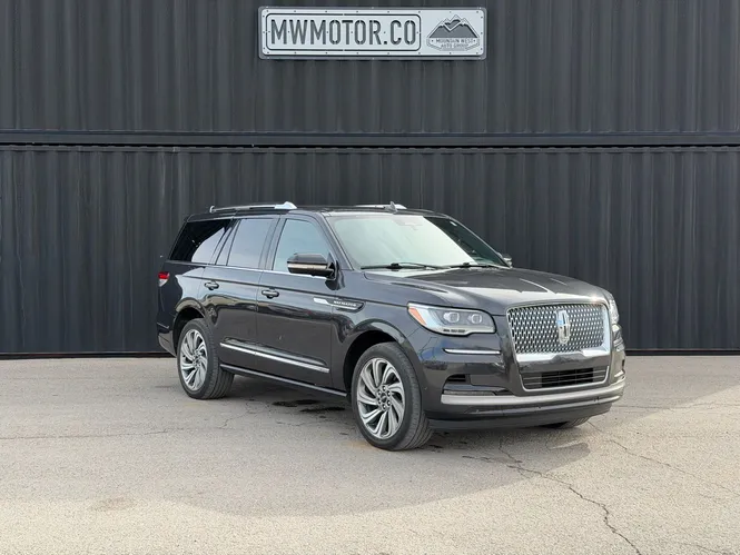 2023 Lincoln Navigator