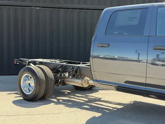 2026 Ram 3500 photo 4