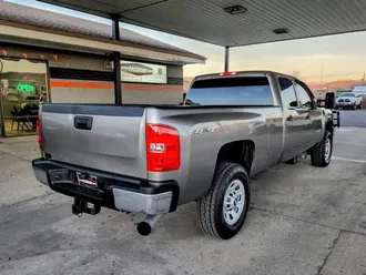 2012 Chevrolet Silverado 3500 HD Crew Cab photo 5