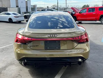 e-tron GT quattro Prestige 6
