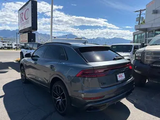 2019 Audi Q8 photo 3