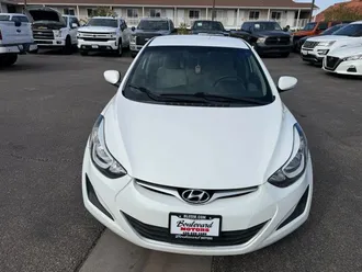 Elantra 4