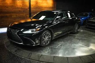 2023 LEXUS ES photo 2