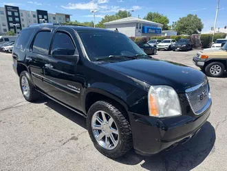 2007 GMC Yukon Denali photo 4