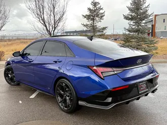 2024 Hyundai Elantra photo 3