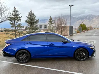 2024 Hyundai Elantra photo 6
