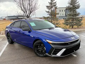 2024 Hyundai Elantra photo 7
