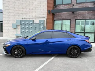 2024 Hyundai Elantra photo 2