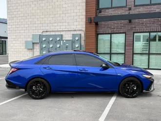 2024 Hyundai Elantra photo 6