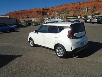 2023 Kia Soul photo 5