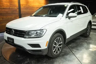 2019 VOLKSWAGEN TIGUAN photo 2