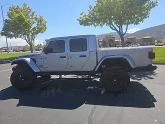 2020 Jeep Gladiator photo 6