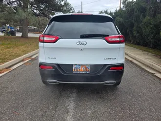 Cherokee 7
